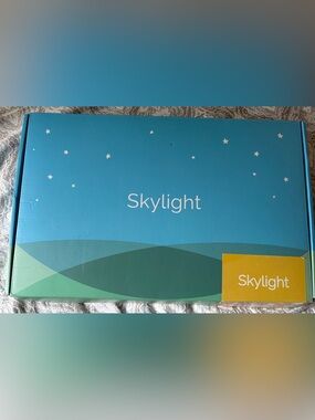 Skylight 10” Digital Photo Frame NIB